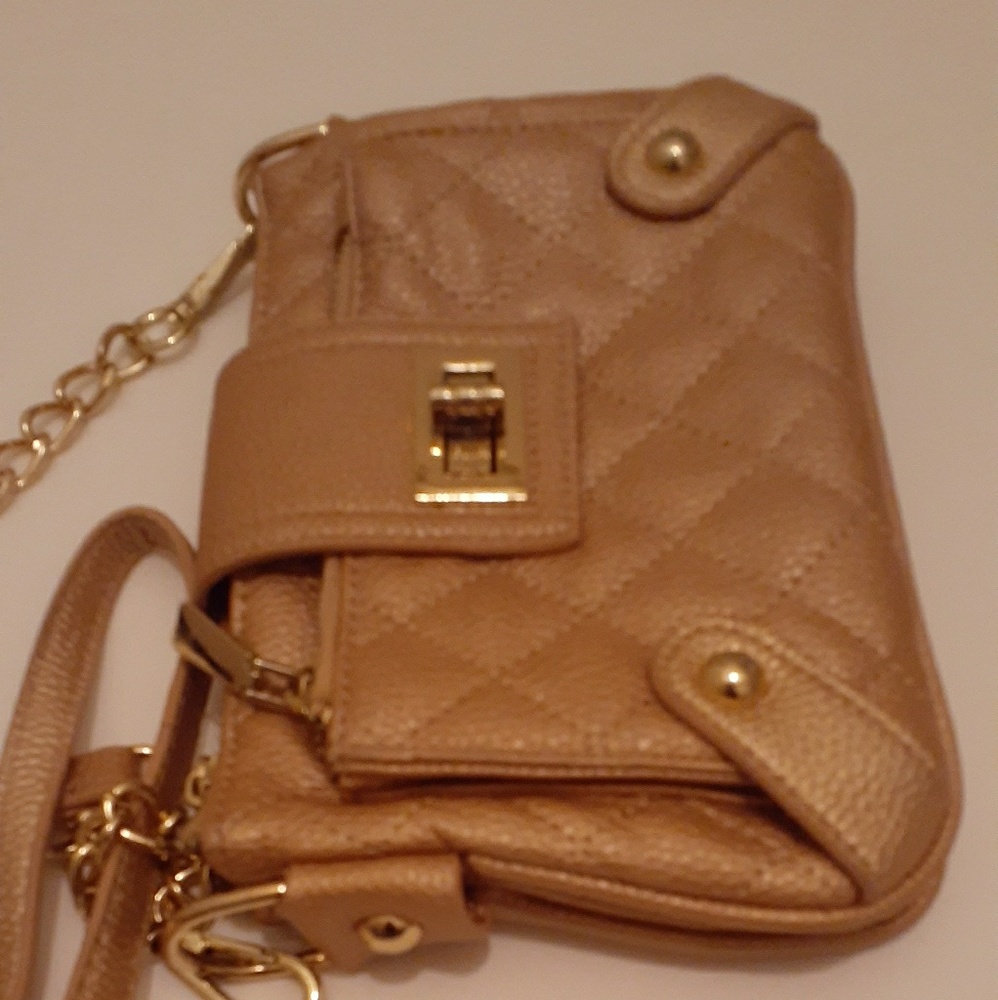 Meet your Posher, Hanan